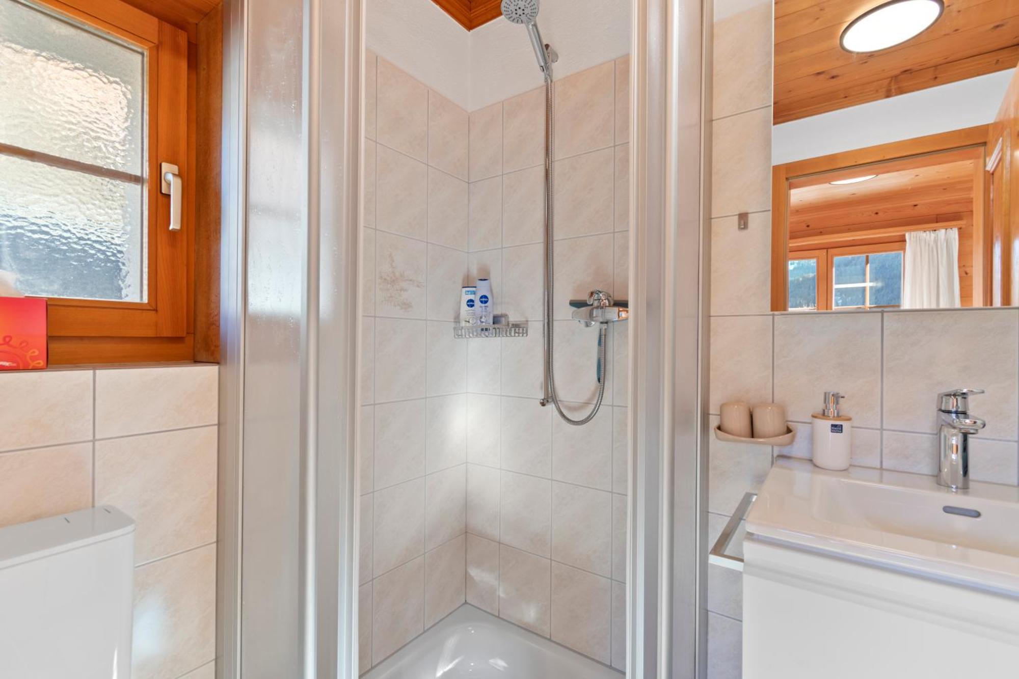 Gemuetliches Chalet Mit Privater Sauna Und Schoener Aussicht Küblis Esterno foto